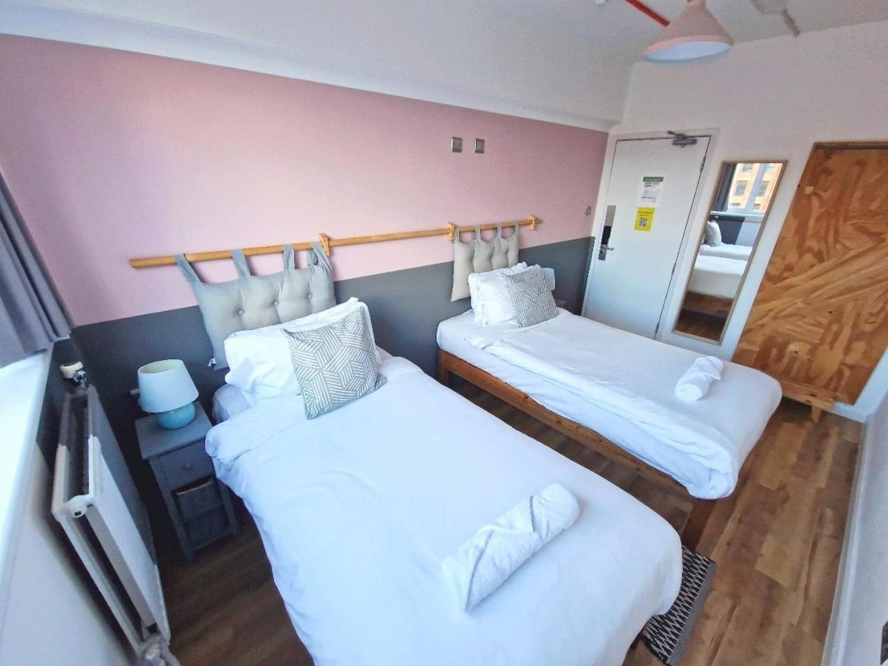 Ph Hostel ลิเวอร์พูล ภายนอก รูปภาพ